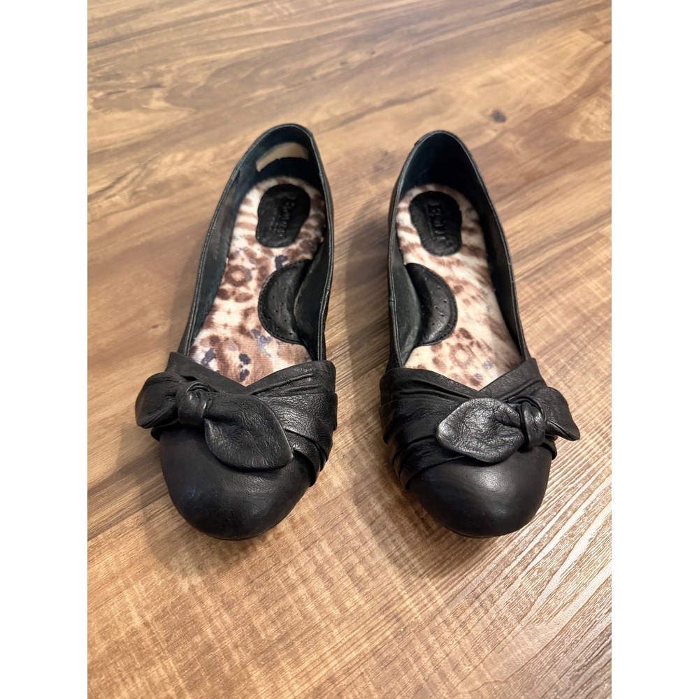 Born Lily Black Leather Ballet Flats Bow W32421 Sz 7 - Picture 2 of 8